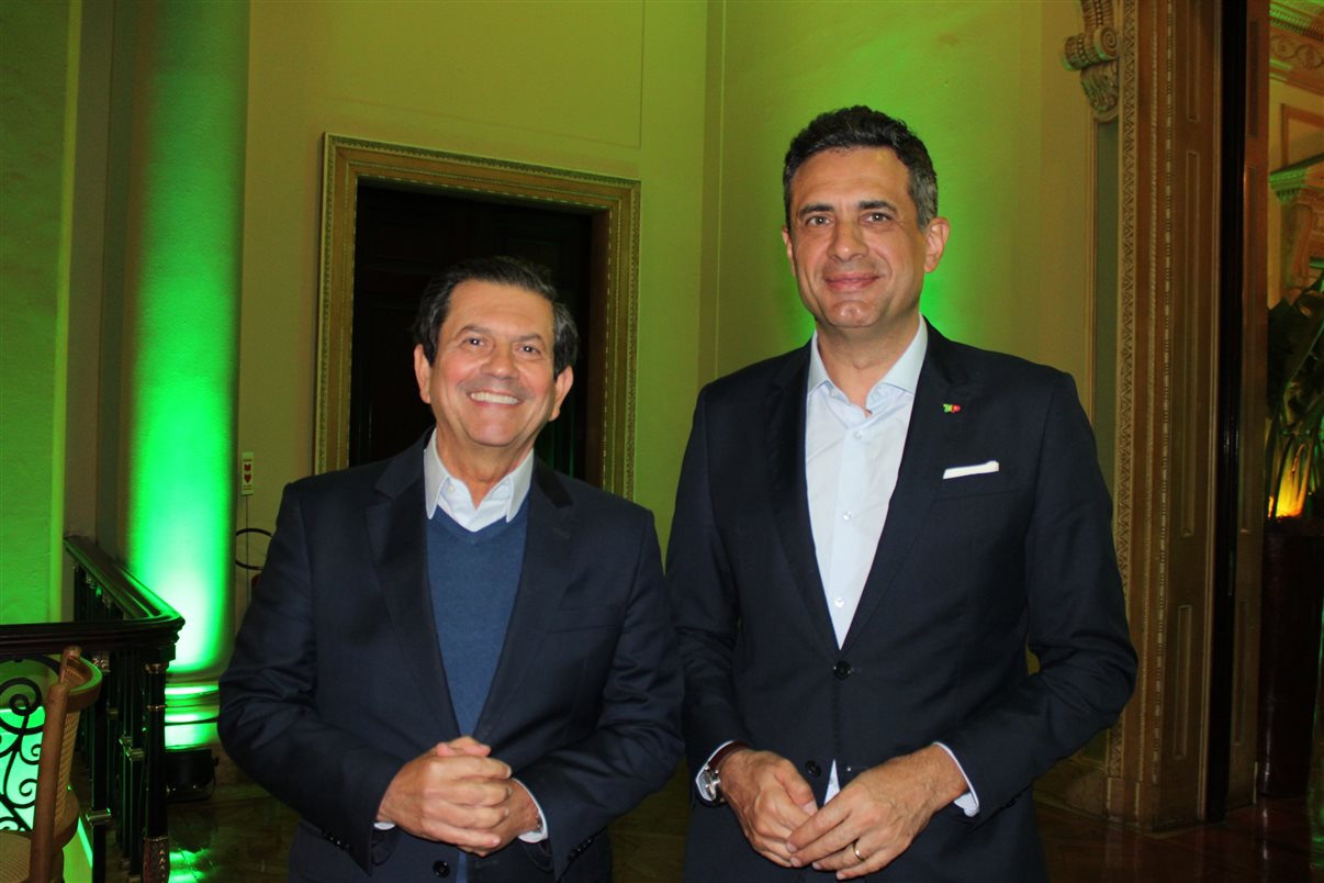 Carlos Antunes, Carlos de Oliveira e Luís Rodrigues, da Tap