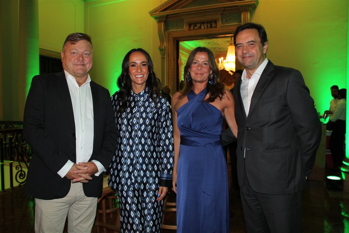 Carlos Antunes, Carlos de Oliveira e Luís Rodrigues, da Tap