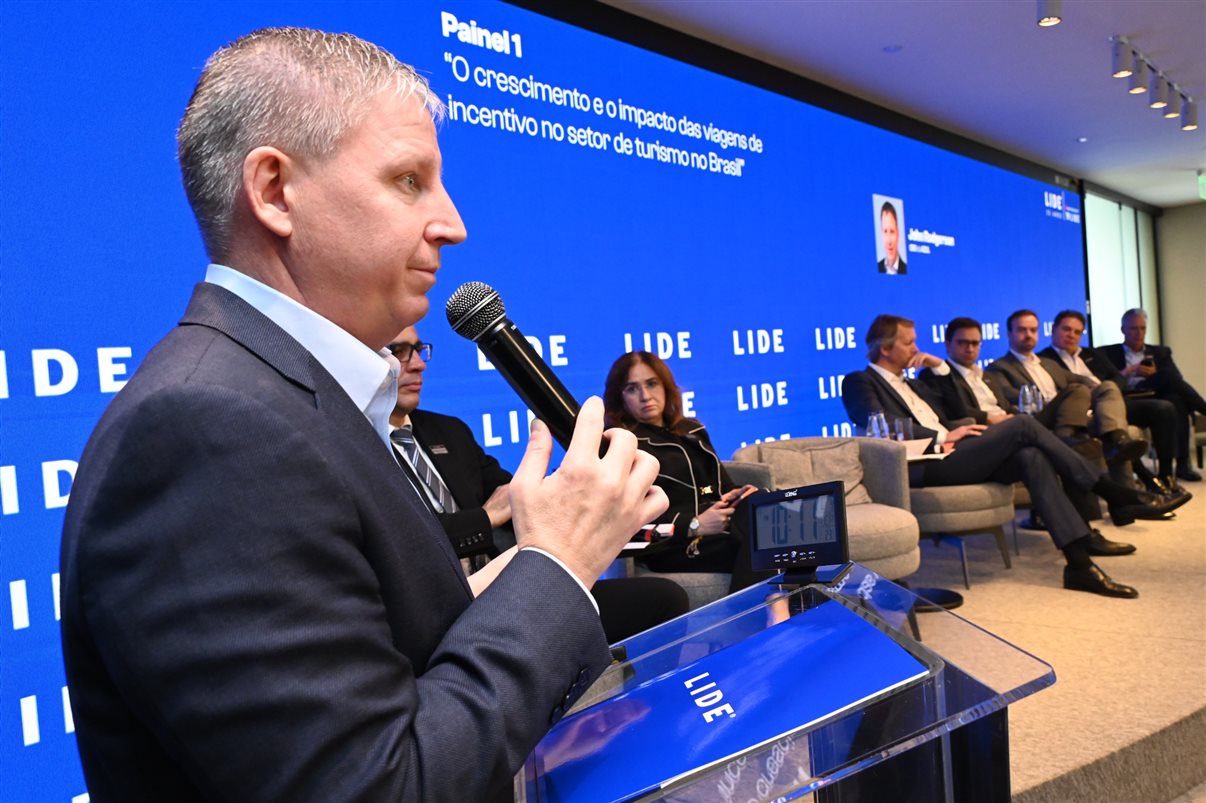 John Rodgerson CEO da Azul, no Painel LIDE Turismo