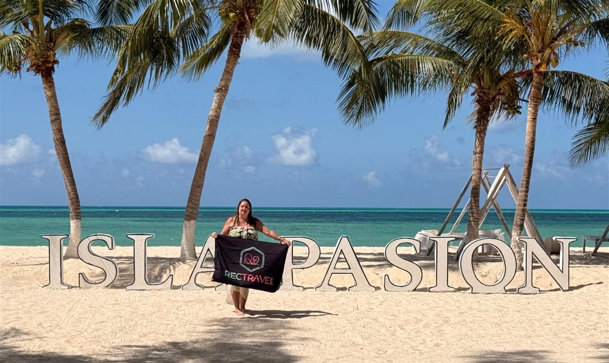 Pati Mayol na Isla Pasion, Cozumel