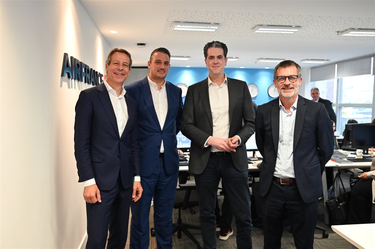 Adriaan den Heijer, CCO da Air France-KLM, com Sylvain Mathias, Woulter Vermeulen e Manuel Flahault