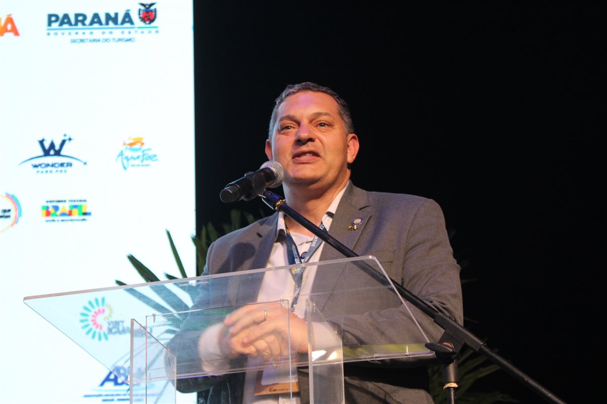Marina Marinho, presidente do Fornatur, e Leonaldo Paranhos, ex-secretário de Turismo do Paraná 