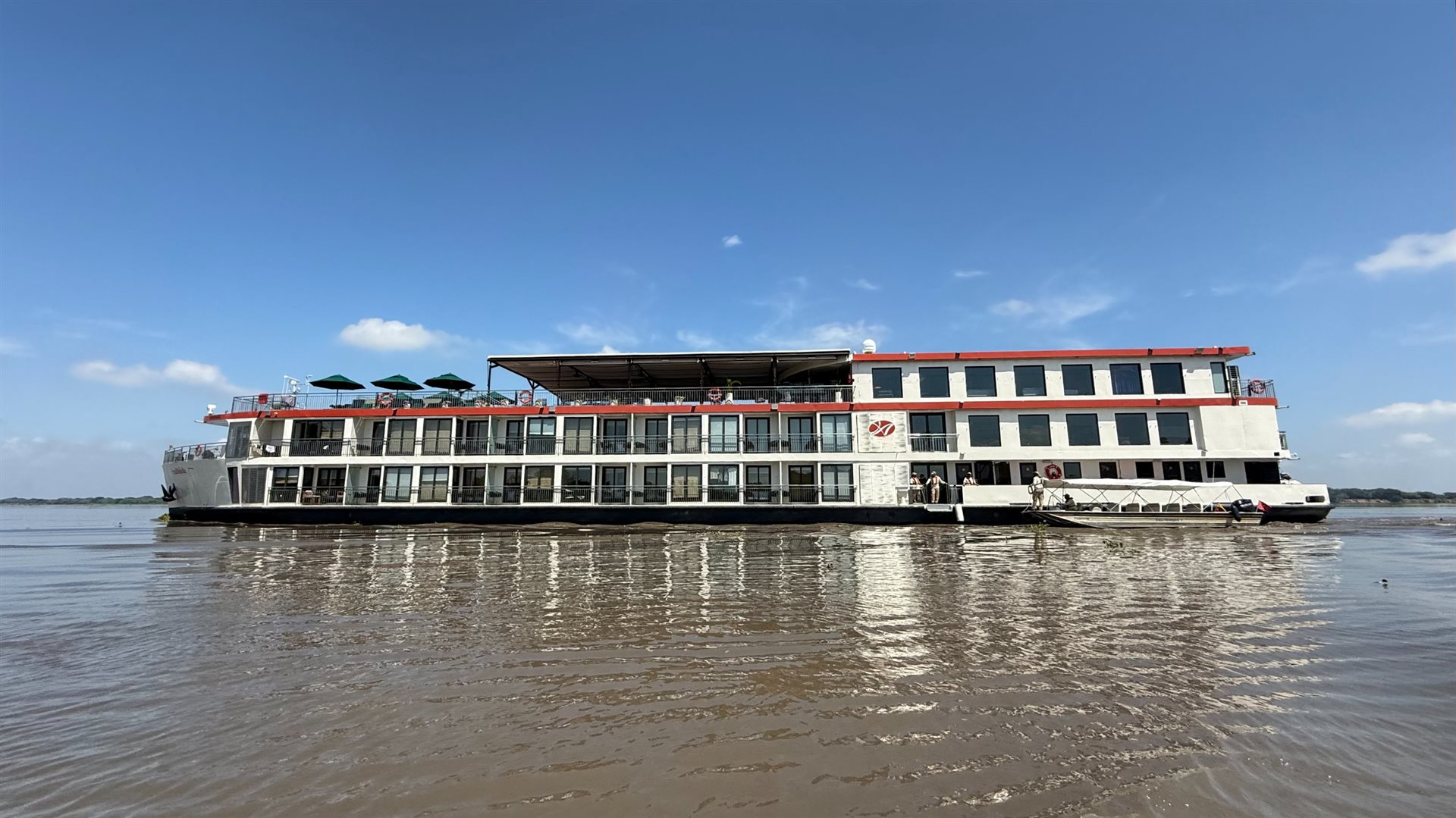 O AMAMelodia em navega&ccedil;&atilde;o no Rio Magdalena