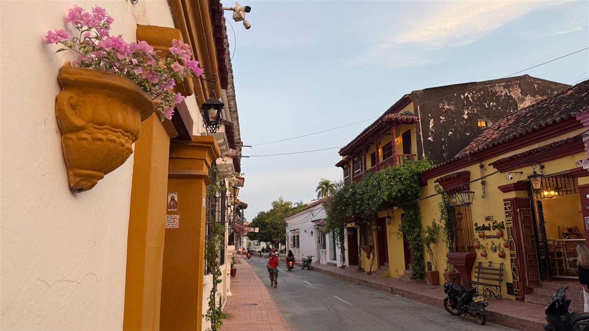 O AMAMelodia fica atracado dois dias e duas noites em Mompox