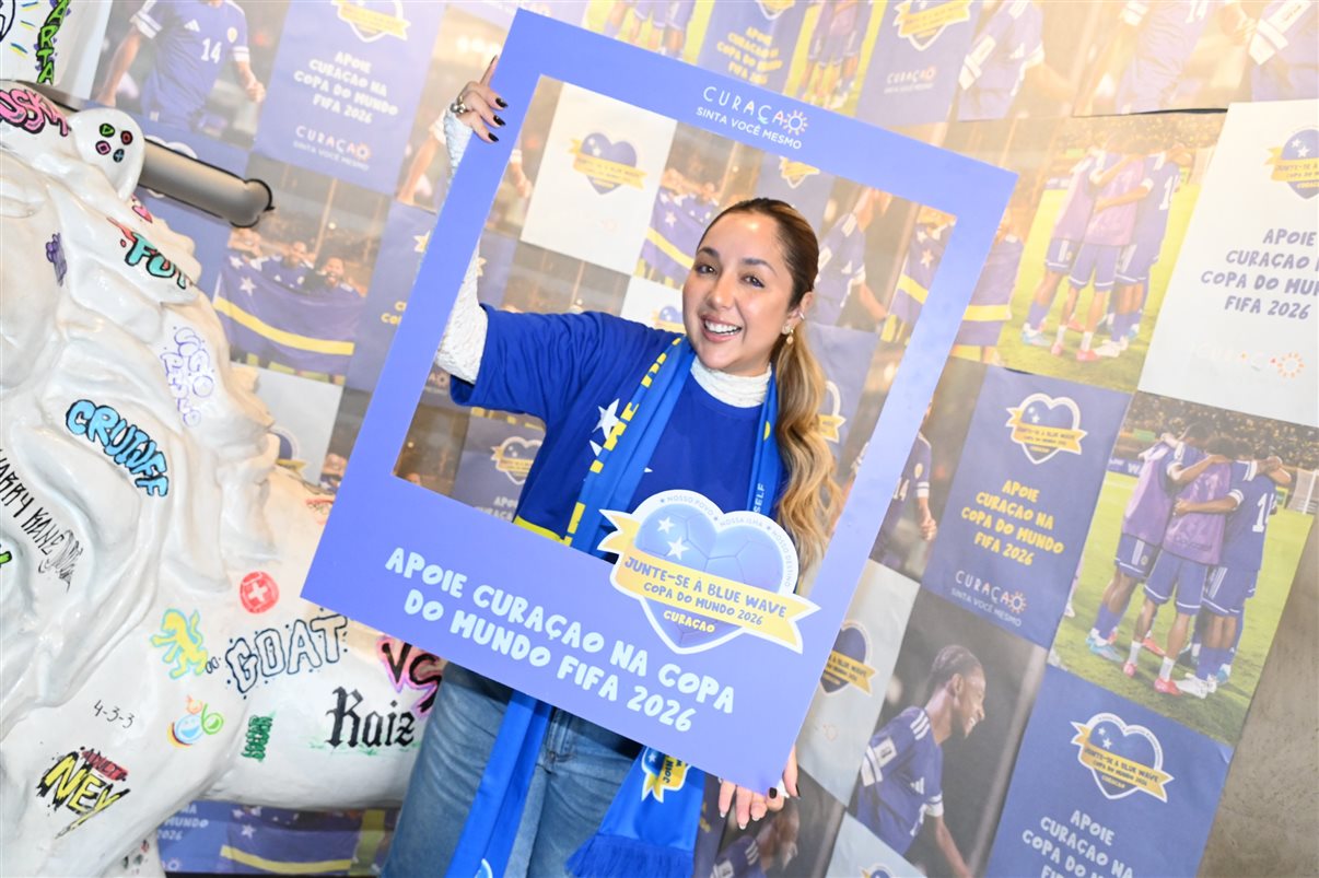 Mariane Freitas, da Jet Lag Viagens, Vinicius Dantas, do Turismo de Curaçao, Elisangela Silva, da Viaje na Magia, Thayna Almeida, da 3 Travel, e Alessandra Cominara, do Hotel The Kontik  
