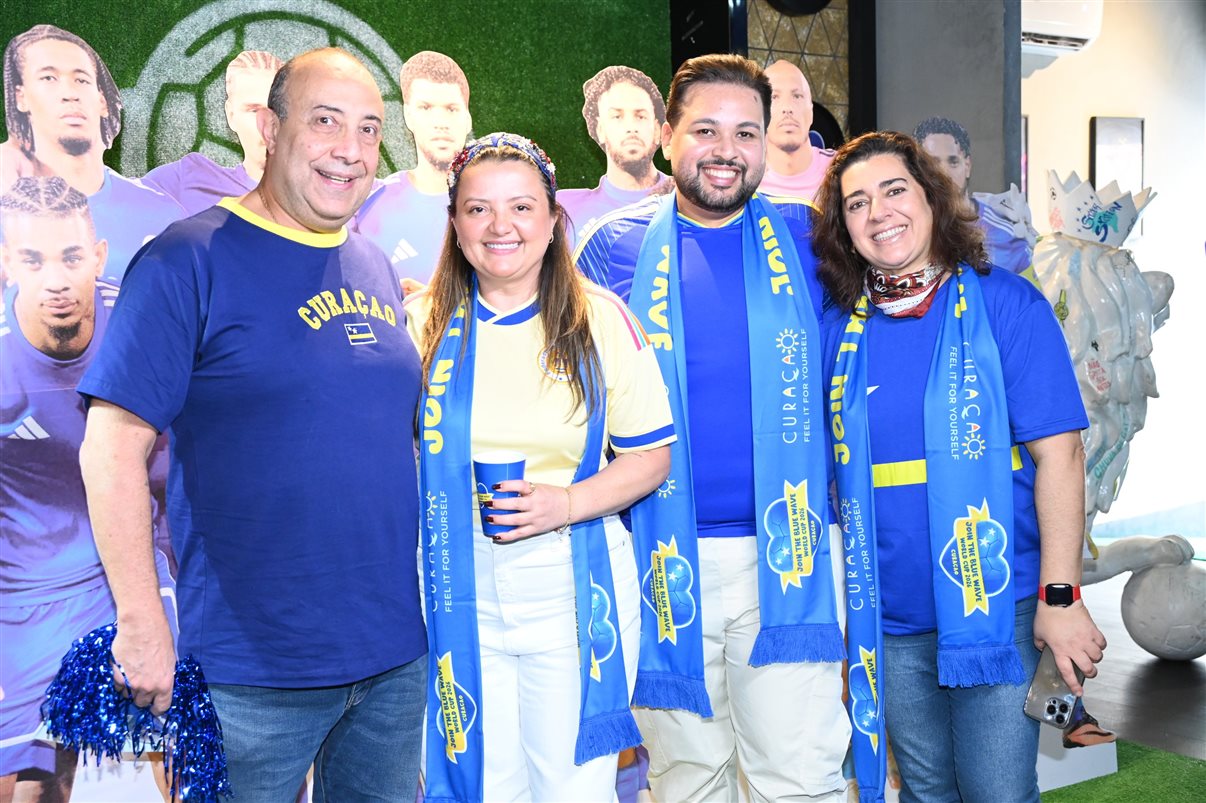 Mariane Freitas, da Jet Lag Viagens, Vinicius Dantas, do Turismo de Curaçao, Elisangela Silva, da Viaje na Magia, Thayna Almeida, da 3 Travel, e Alessandra Cominara, do Hotel The Kontik  