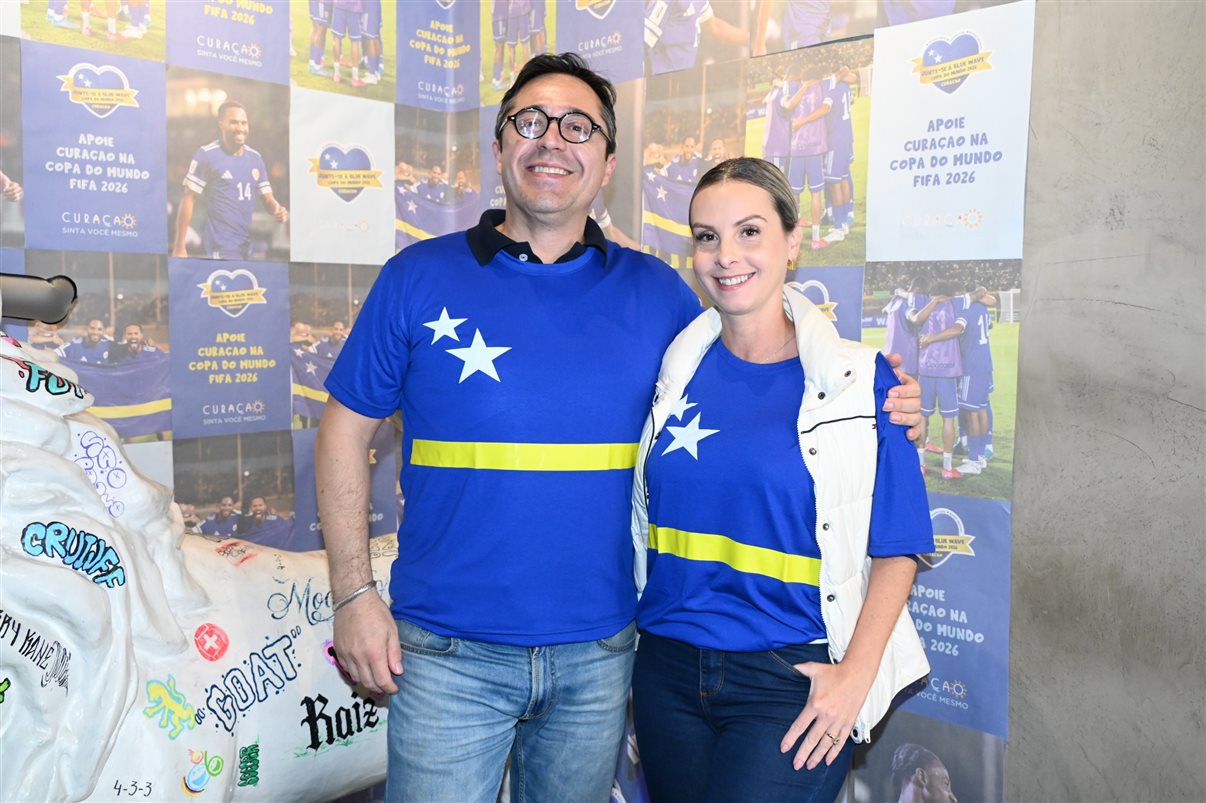 Mariane Freitas, da Jet Lag Viagens, Vinicius Dantas, do Turismo de Curaçao, Elisangela Silva, da Viaje na Magia, Thayna Almeida, da 3 Travel, e Alessandra Cominara, do Hotel The Kontik  