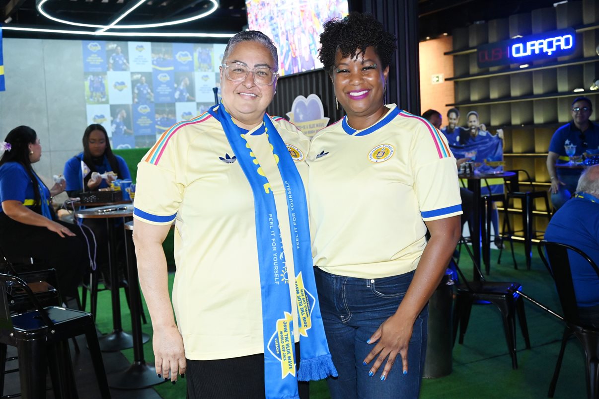 Mariane Freitas, da Jet Lag Viagens, Vinicius Dantas, do Turismo de Curaçao, Elisangela Silva, da Viaje na Magia, Thayna Almeida, da 3 Travel, e Alessandra Cominara, do Hotel The Kontik  