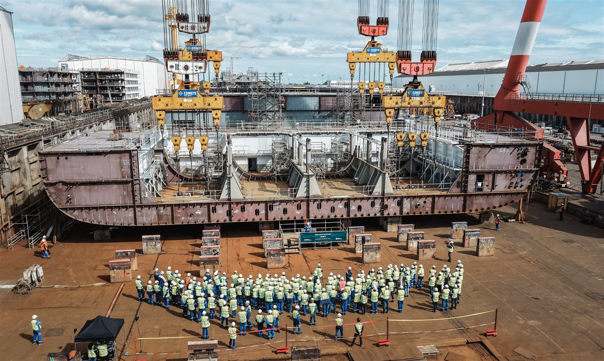 Colocação da quilha no novo navio