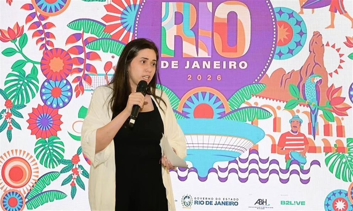 Ana Cazelato