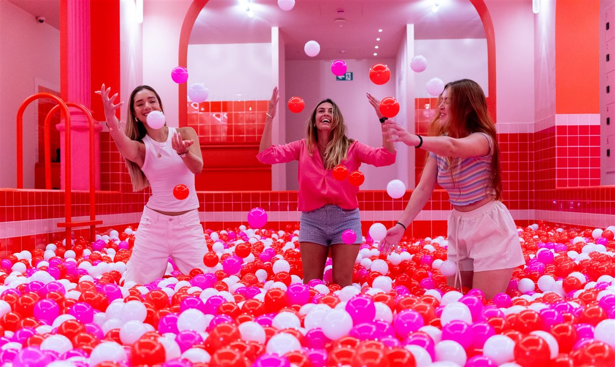 House of Candy é uma experiência imersiva dedicada ao universo dos doces e da fantasia, estruturada em mais de dez salas multissensoriais