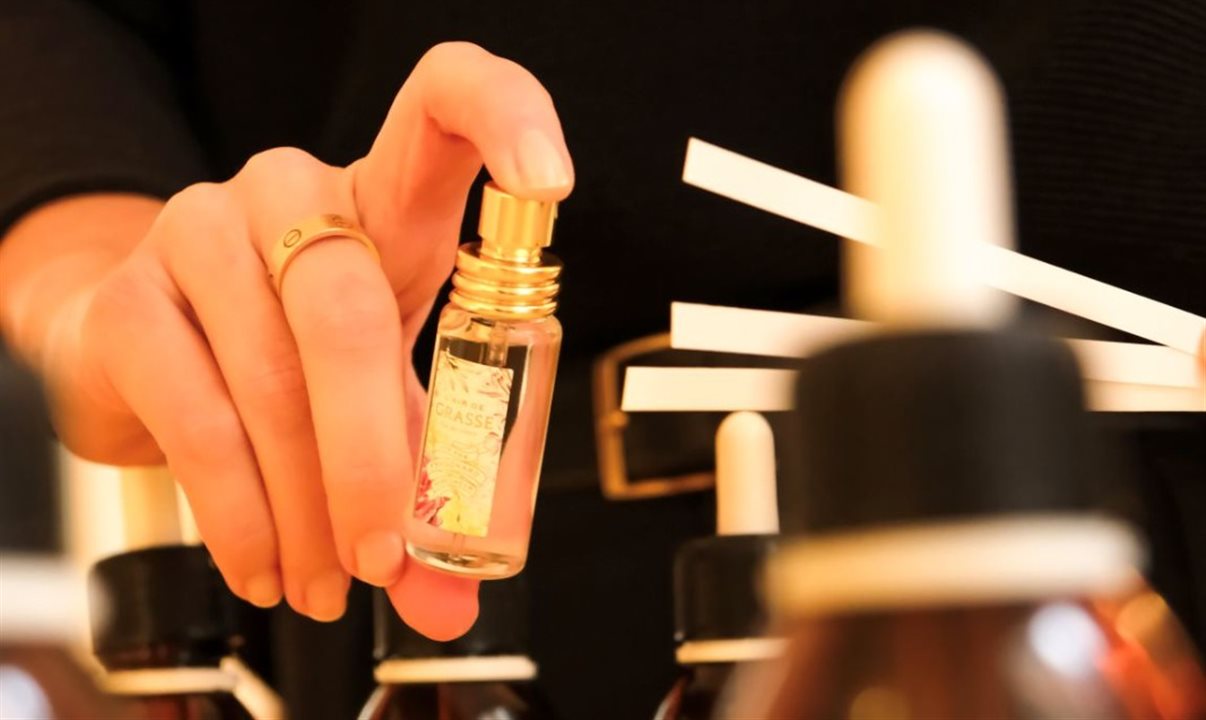 Ateliê de Perfume em Paris permite que o visitante crie sua própria fragância