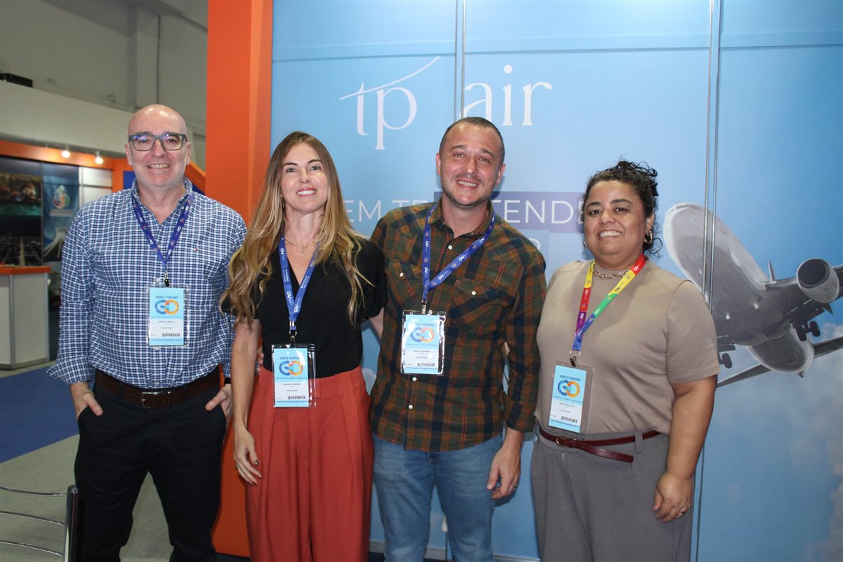 Barbara Carrer, da Sixt, Mario Miranda, da Itaparica, Jaqueline Chaves, da Sixt, Celso Brito, do Tororomba Resort, Marcos Almeida, da Itaparica, e Rodrigo Martins, da Nativos Jalapão