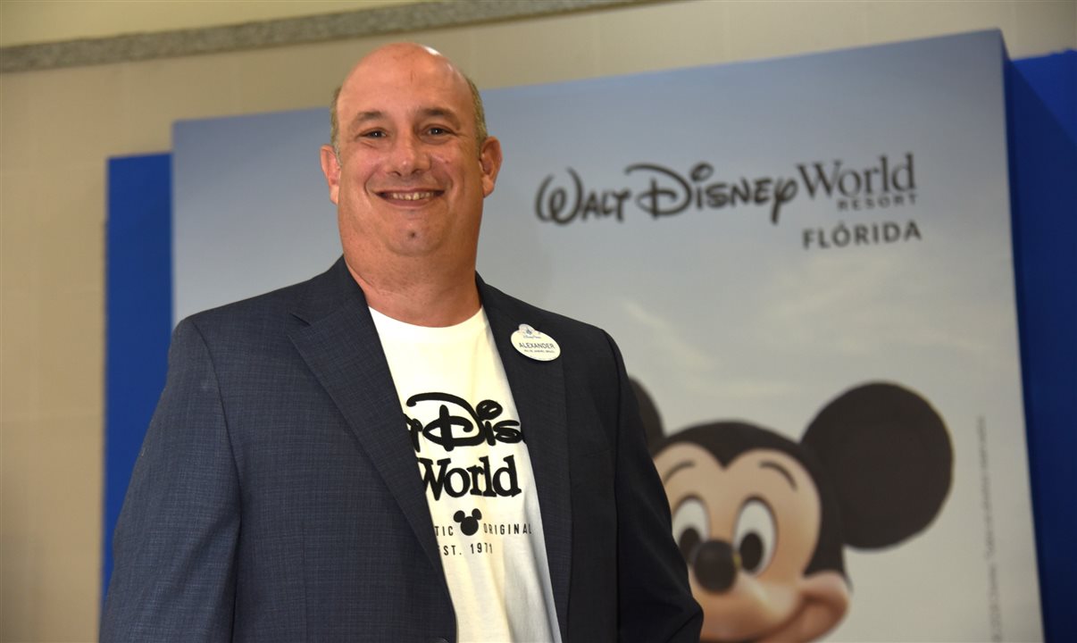 Alexander Haim, gerente sênior de Vendas da Disney Destinations no Brasil