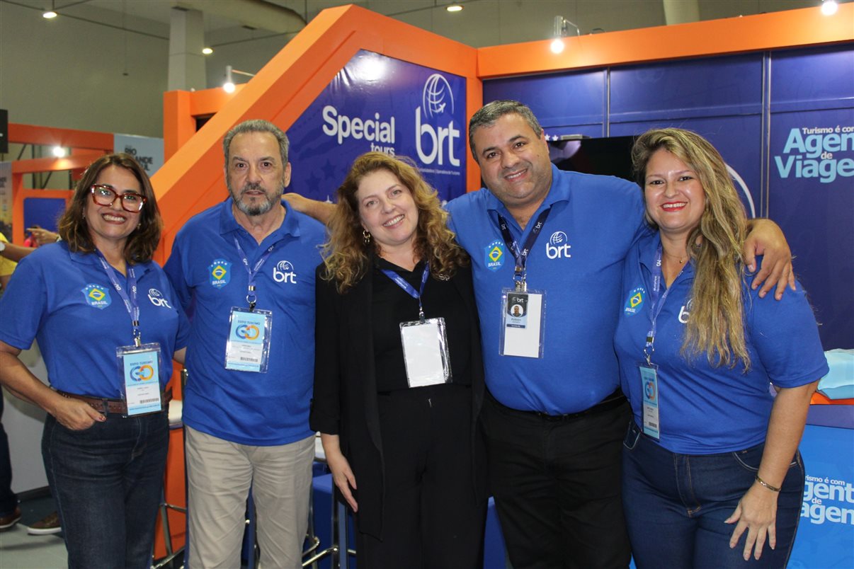 Barbara Carrer, da Sixt, Mario Miranda, da Itaparica, Jaqueline Chaves, da Sixt, Celso Brito, do Tororomba Resort, Marcos Almeida, da Itaparica, e Rodrigo Martins, da Nativos Jalapão