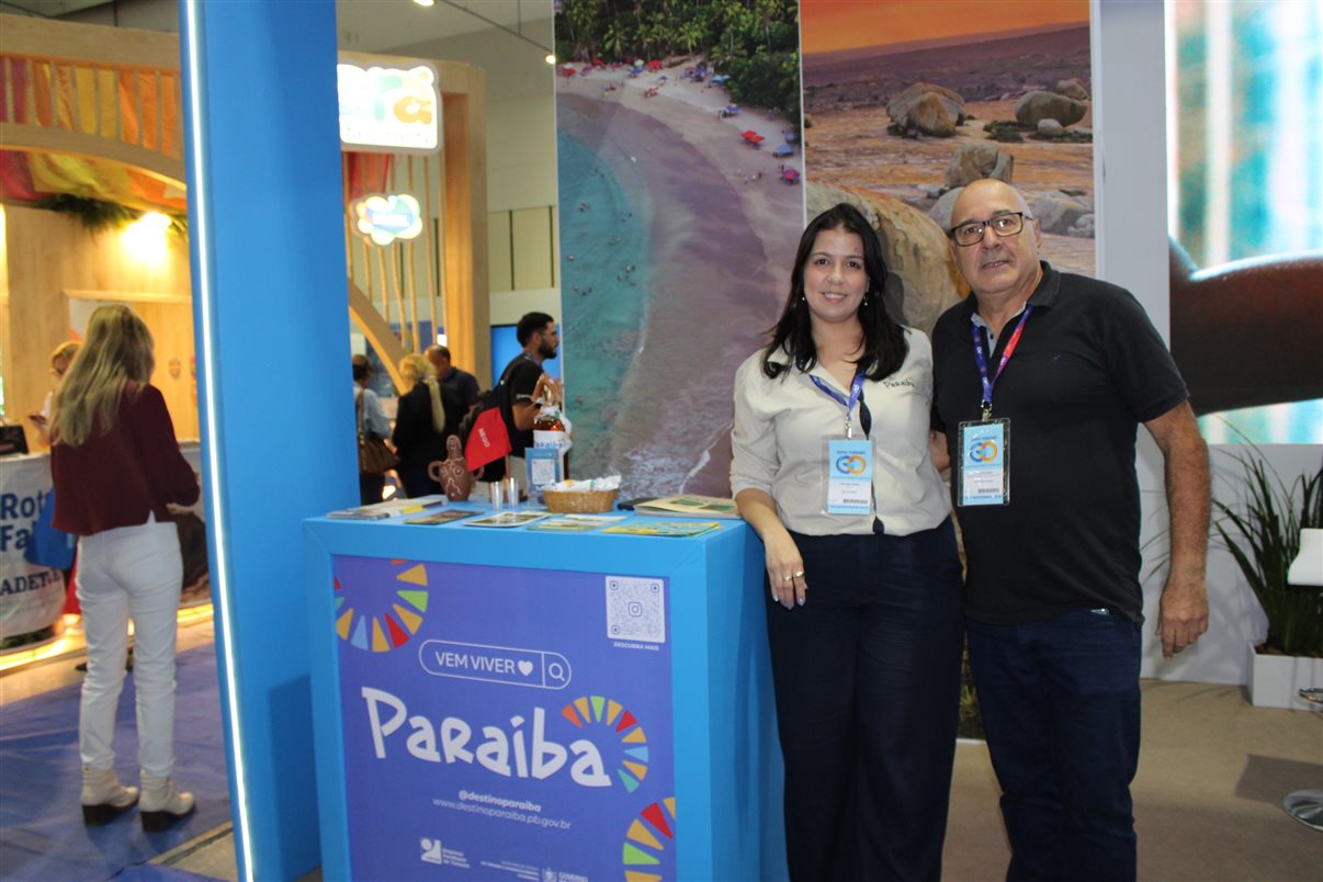 Gabriela Crippa, do Tranquilandia Village, Rayssa Dourado, do Hotel Jangadas, Renata Kelly, da Rota das Falésias, Mara Tavares, da Planeta Tur, e Léssia Cabral, do Vila Galé