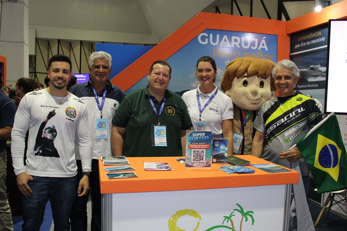 Gabriela Crippa, do Tranquilandia Village, Rayssa Dourado, do Hotel Jangadas, Renata Kelly, da Rota das Falésias, Mara Tavares, da Planeta Tur, e Léssia Cabral, do Vila Galé
