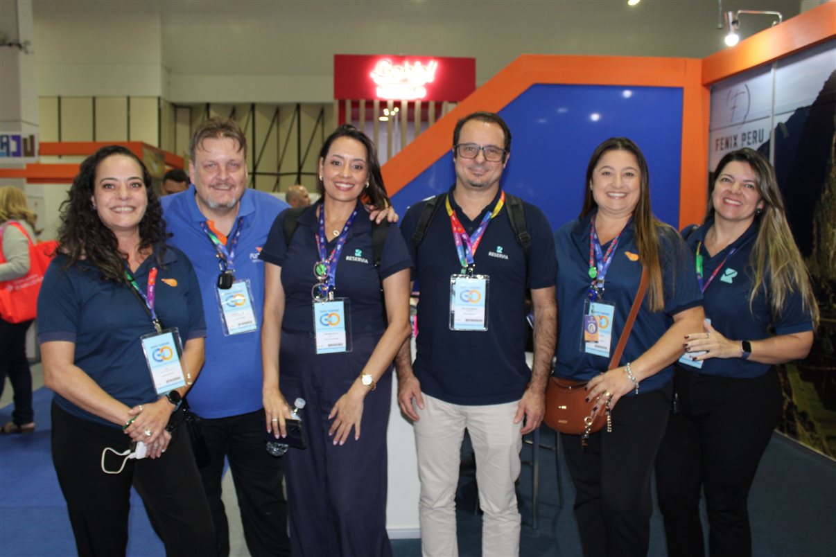 Tay, da Flytour, Filipe Rodrigues, da Flytour, Jordane Araújo, da Reservia, Nelson Dominicis, da Reservia, Giselly Moura, da BeFly, e Keliane, da Reservia