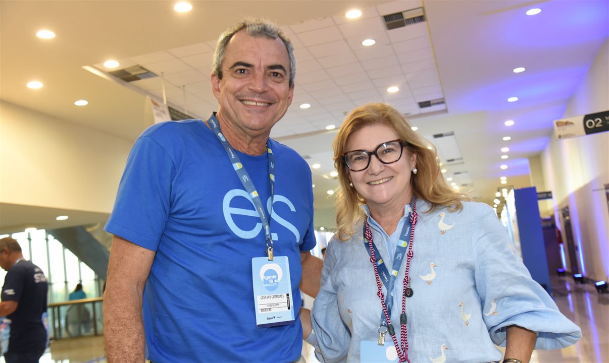 Gustavo Guimarães, da Câmara Empresarial de Turismo de Guarapari, e Renata Vescovi, do Sebrae