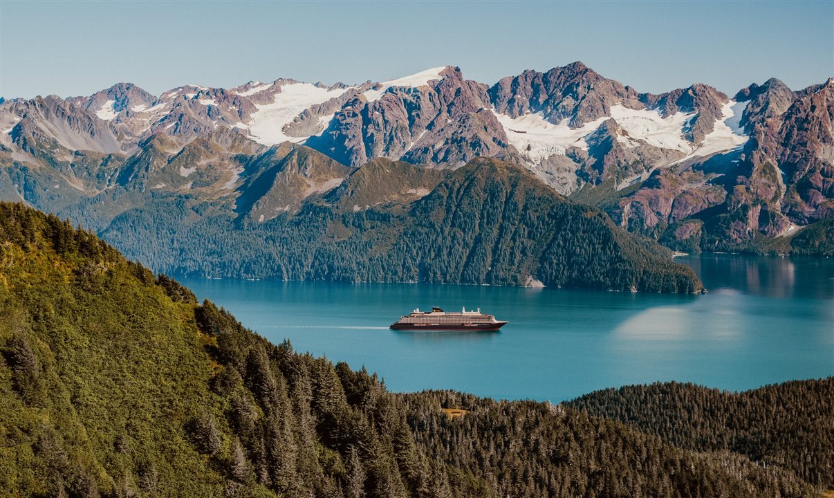 Navio Explora III iniciará a temporada inaugural da Explora Journeys no Alasca