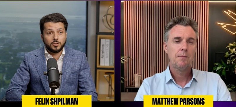 Felix Shpilman, CEO da Emerging Travel Group, e Matthew Parsons, colaborador da PhocusWire