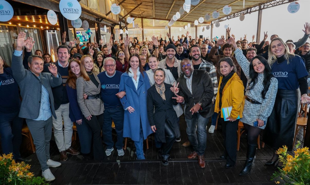 Evento que iniciou a 2ª fase de vendas reuniu colaboradores e parceiros na Praia do Estaleirinho, em Balneário Camboriú (SC)