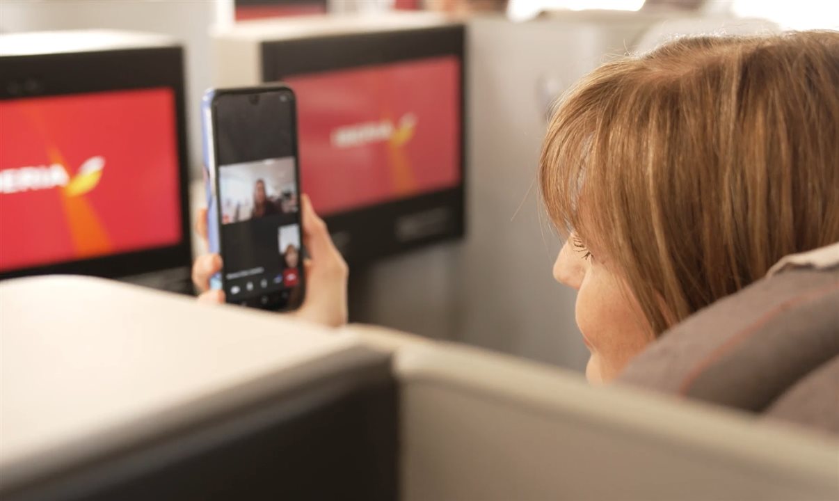 A incorporação dessa tecnologia faz parte do compromisso da companhia com a inovação e a transformação da experiência do cliente, previstas no Plano de Voo 2030