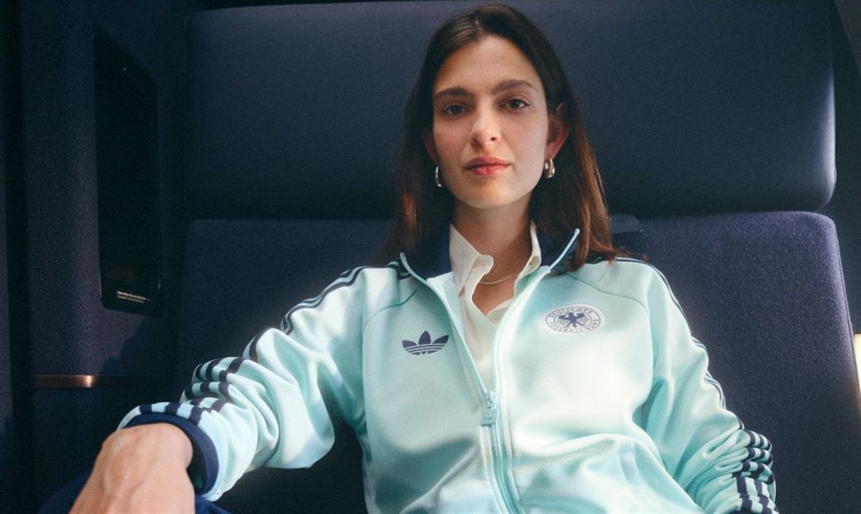 Novo agasalho da Lufthansa em parceria com a Adidas e a DFB