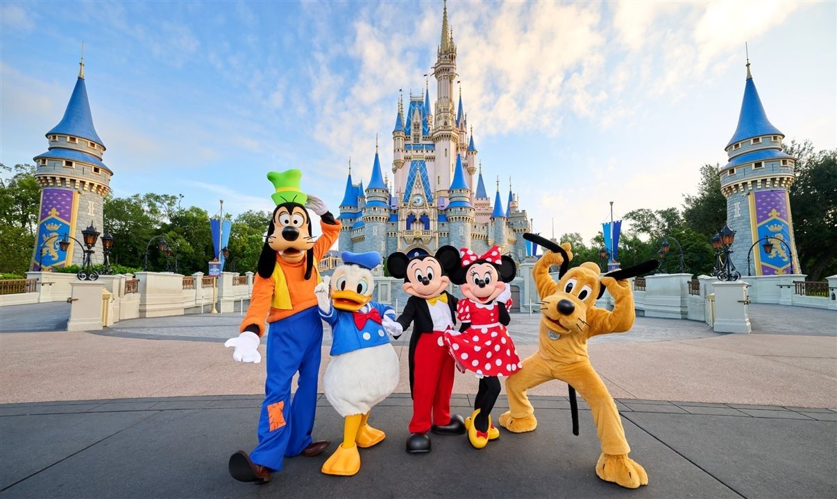 Disney iniciou um processo de integração mais profundo entre suas áreas de cinema, televisão, streaming, parques e produtos de consumo
