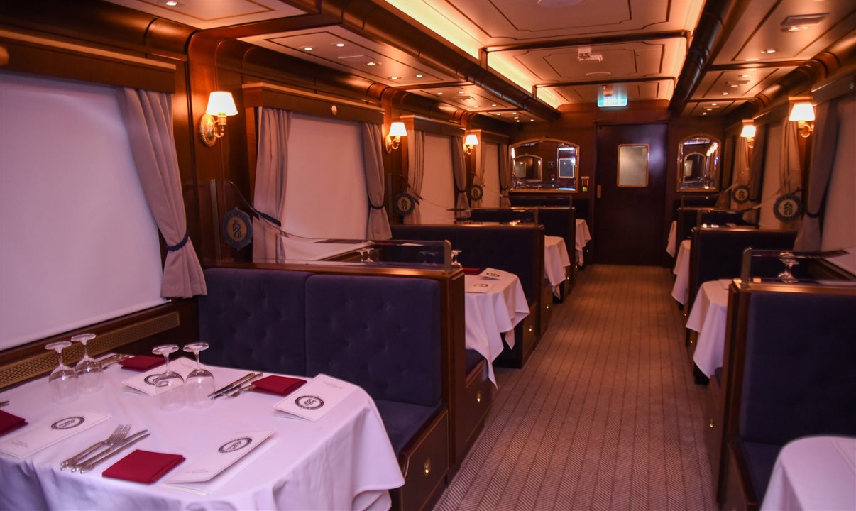 O restaurante Royal Railway - Legend Station é uma das atrações novas da Royal Caribbean preparada para o Legend of the Seas
