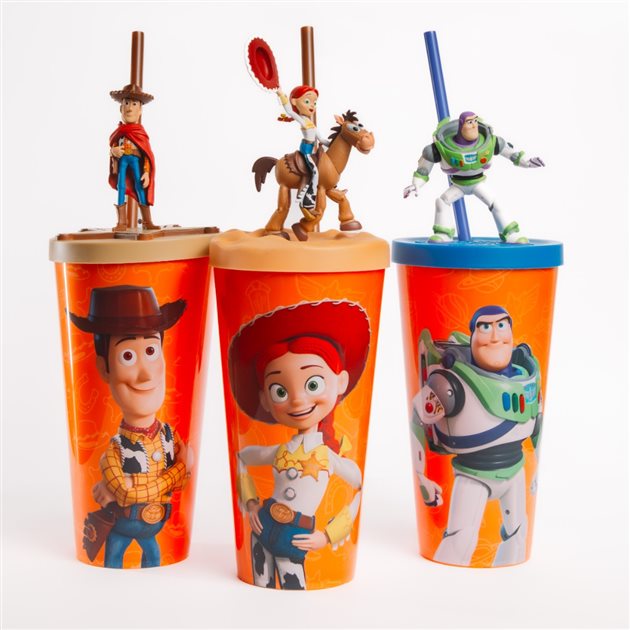 Clientes que contratarem a lavagem antecipada no momento da reserva ganham os copos de Toy Story