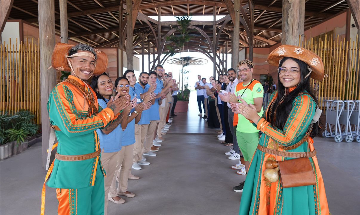 Na chegada ao resort, os colaboradores prepararam uma recepção com música, manifestações da cultura paraibana