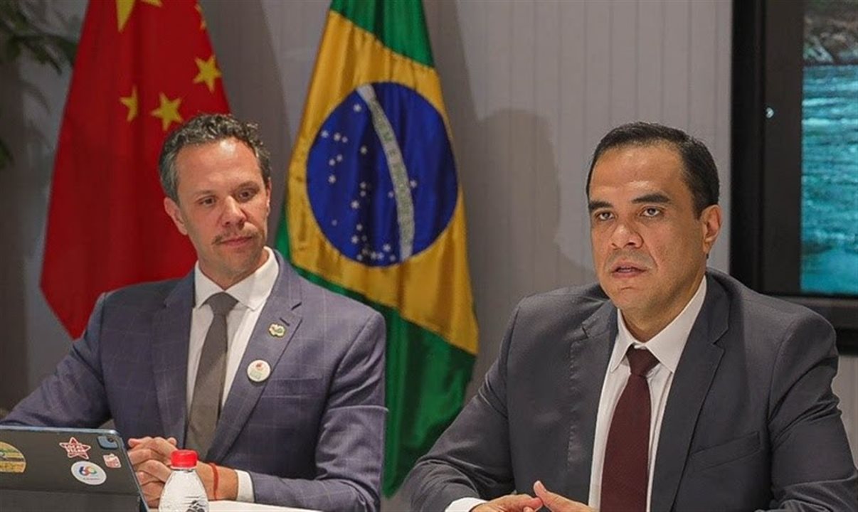 Bruno Reis, presidente da Embratur, e Gustavo Feliciano, ministro do Turismo