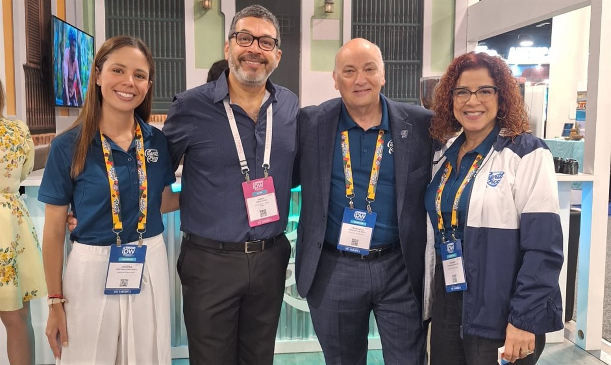 Cristina Fernándes, do Discover Puerto Rico, Jorge Souza, da Orinter, Francisco Blanch e Johanna González, do Discover Puerto Rico