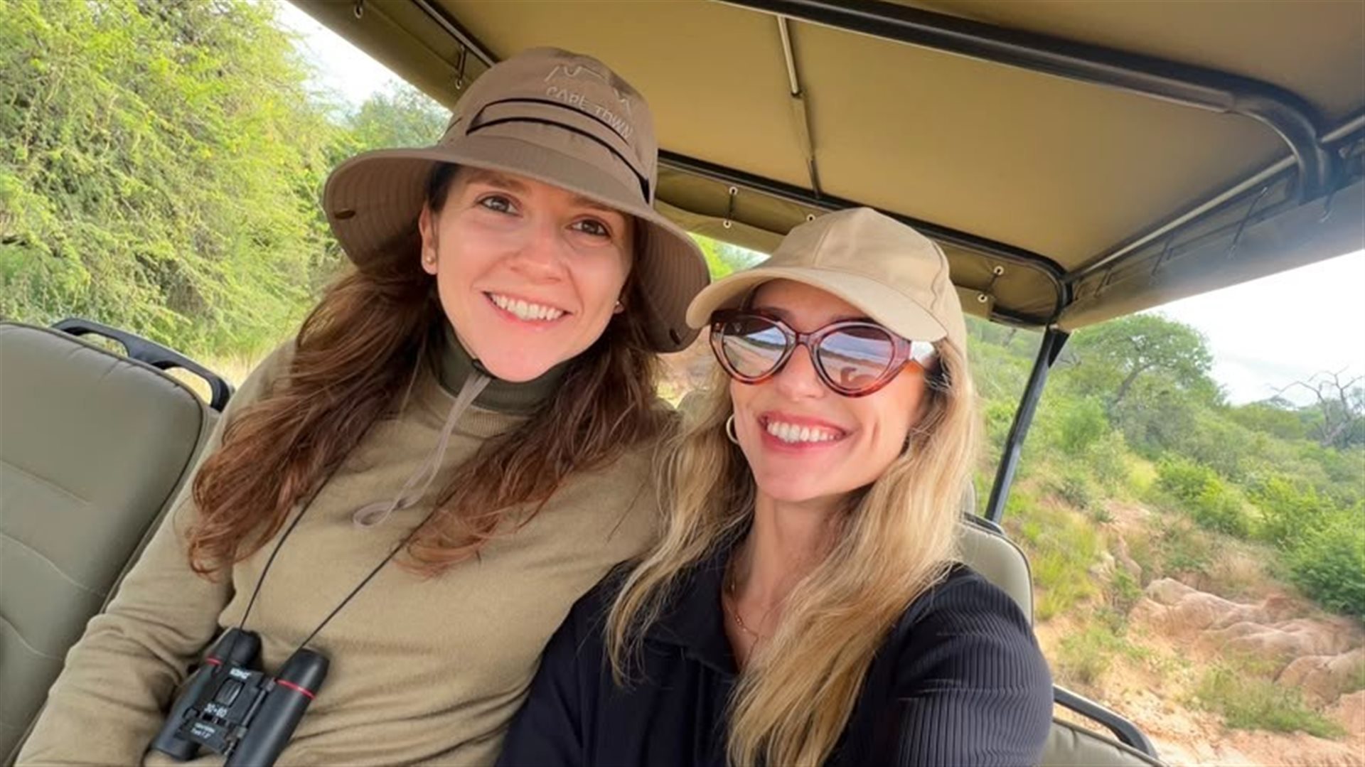 Giulia e Tha&iacute;s em lua de mel na &Aacute;frica do Sul