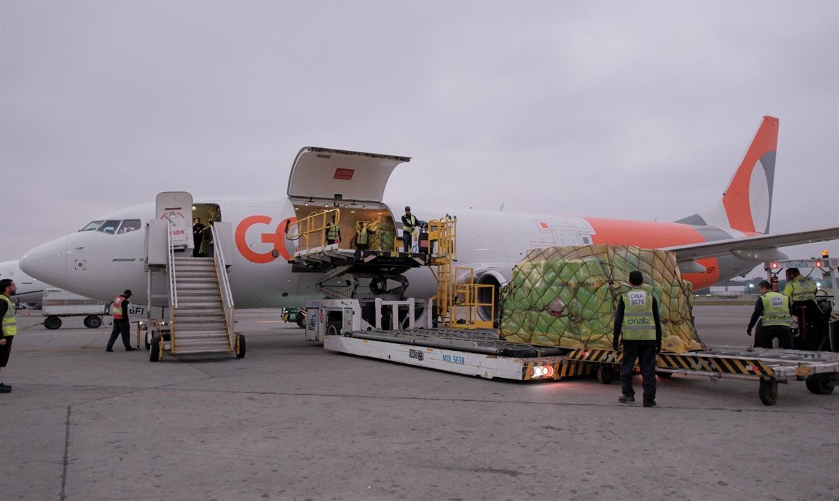 Gol transportou 350 mil doses de vacinas