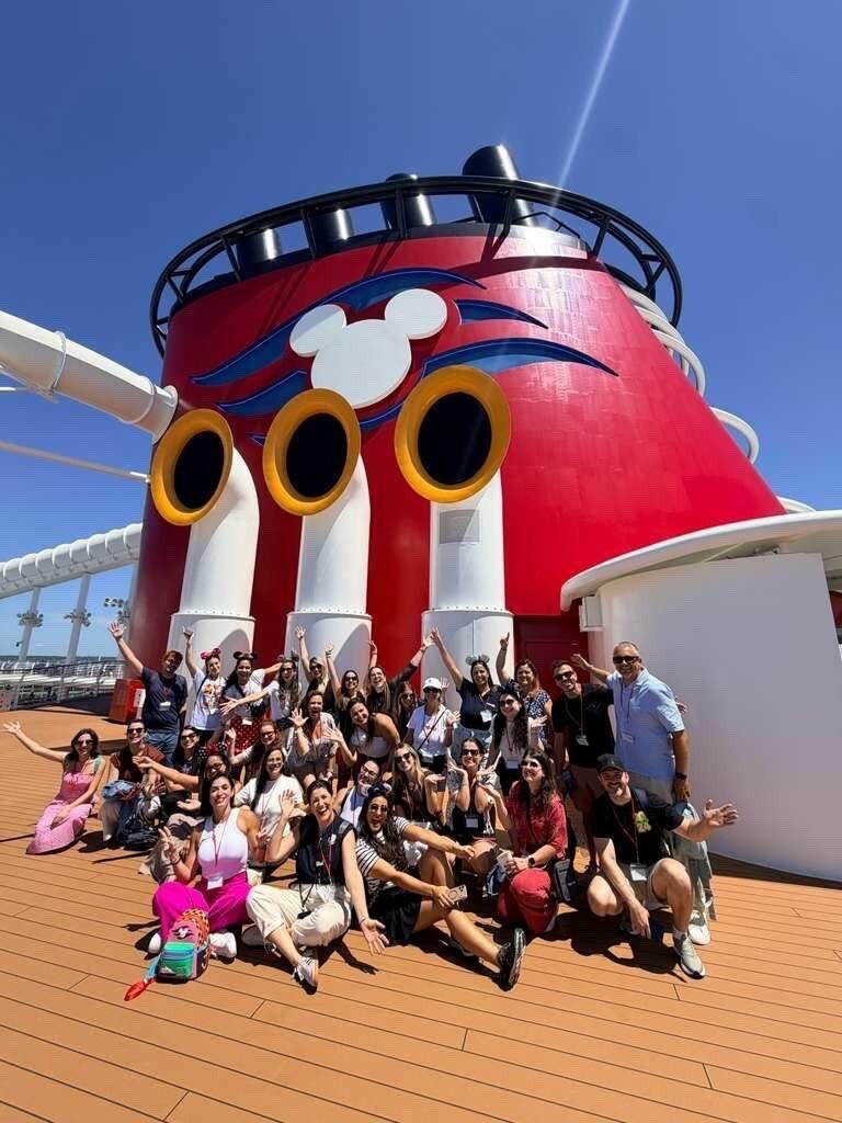 SunCoastUSA e agentes no navio da Disney Cruise Line
