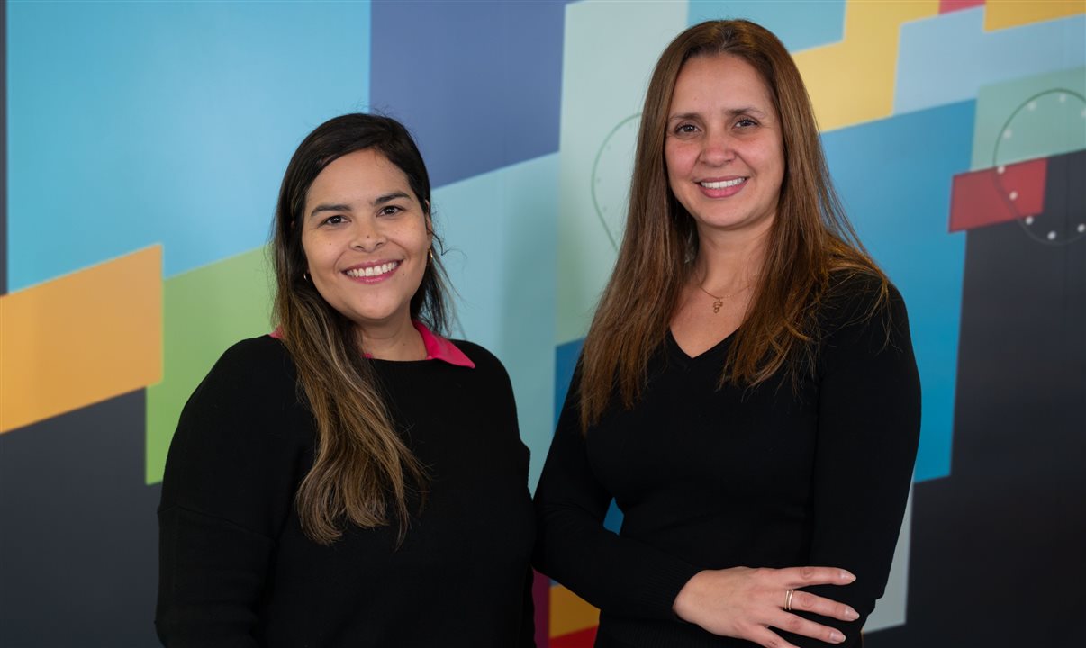 Patrícia Gomes, gerente comercial sênior da Azul Viagens, e Amanda Castro, nova gerente comercial de Lojas Azul Viagens