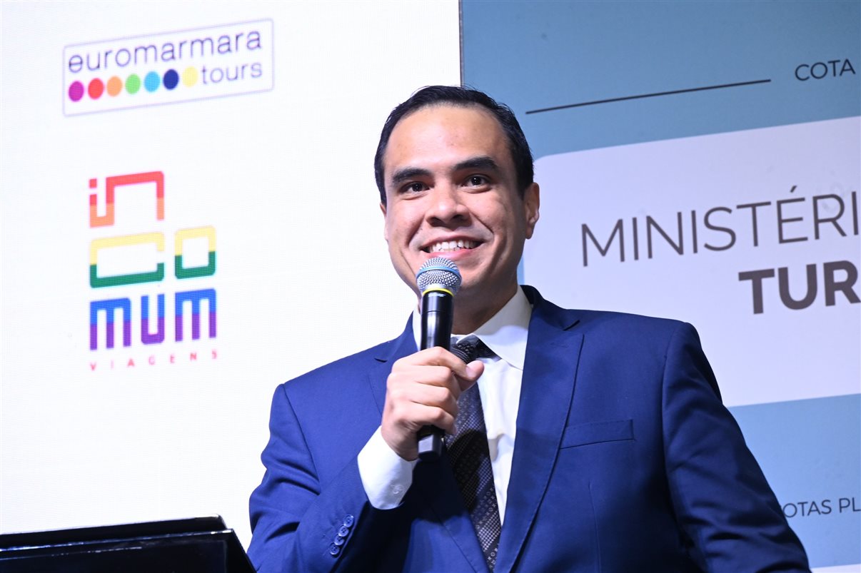 Gustavo Feliciano, ministro do Turismo