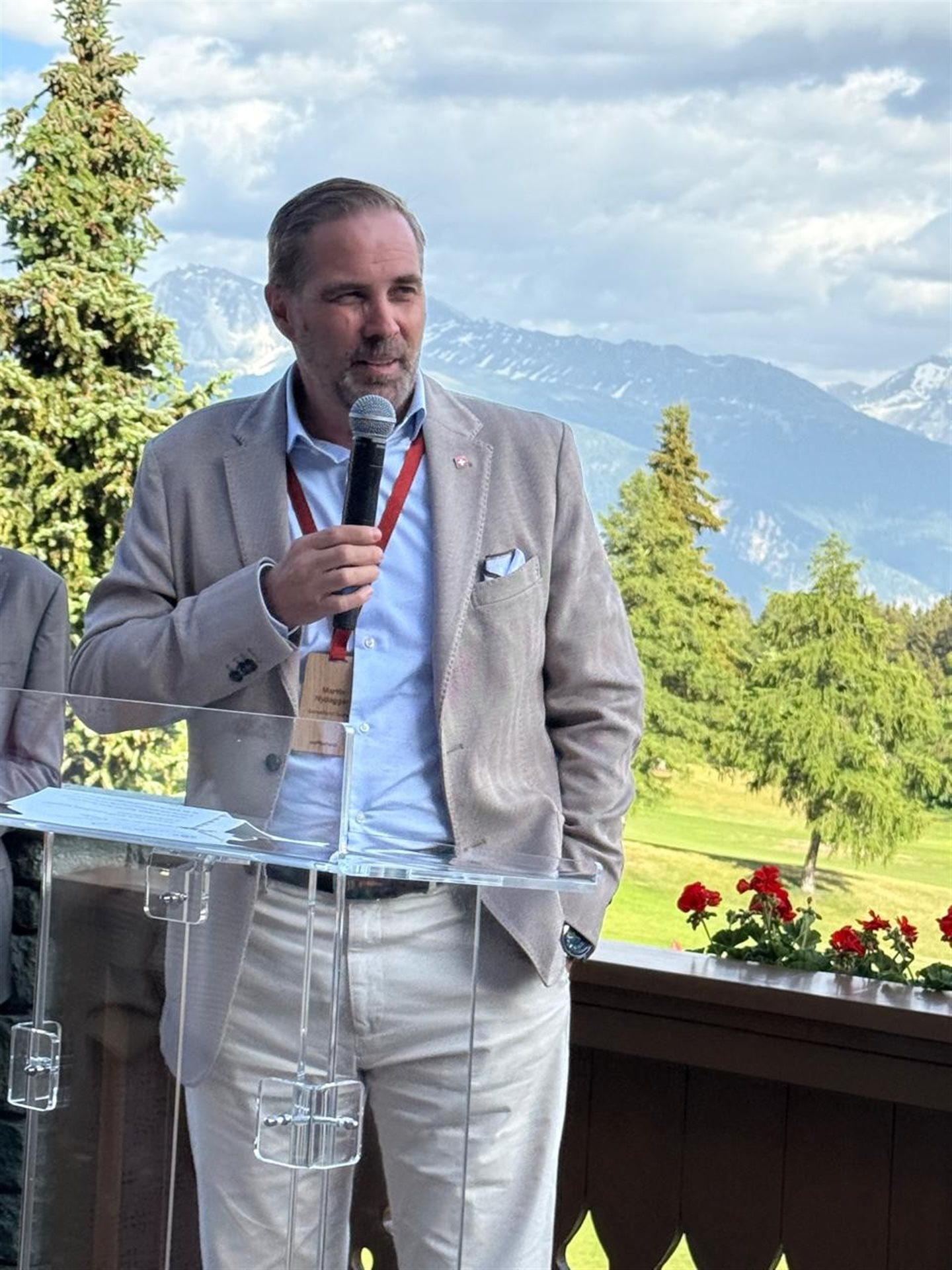 Martin Nydegger, CEO do Switzerland Tourism, na abertura do STM Luxury