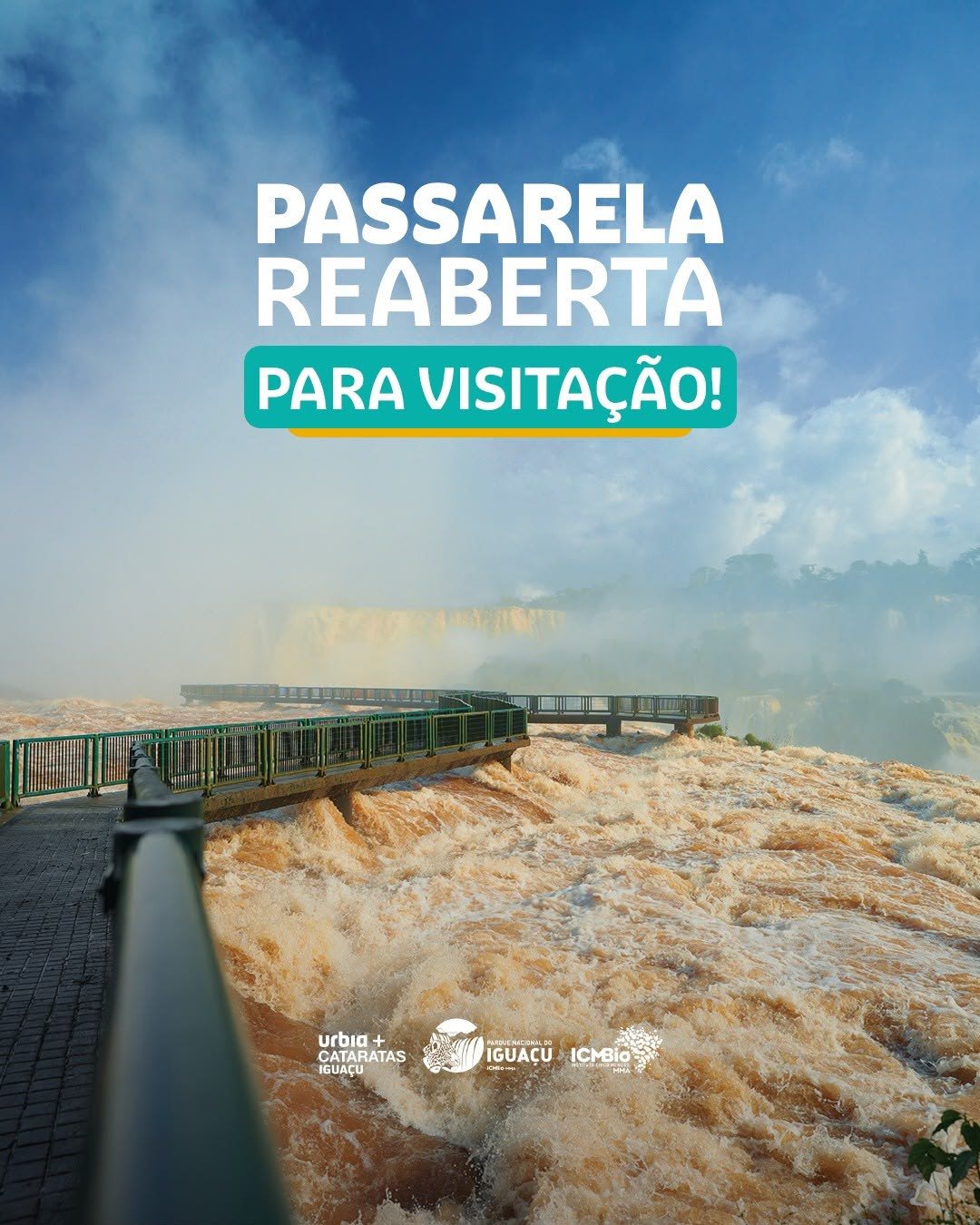 Passarela foi reaberta após ser interditada nesta quinta-feira (23)