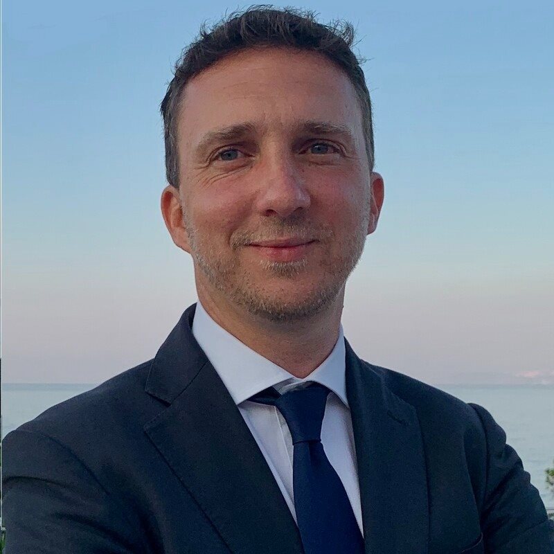 Roberto Bruzzone em suas se redes sociais corporativas já se apresenta como presidente da MSC Cruises