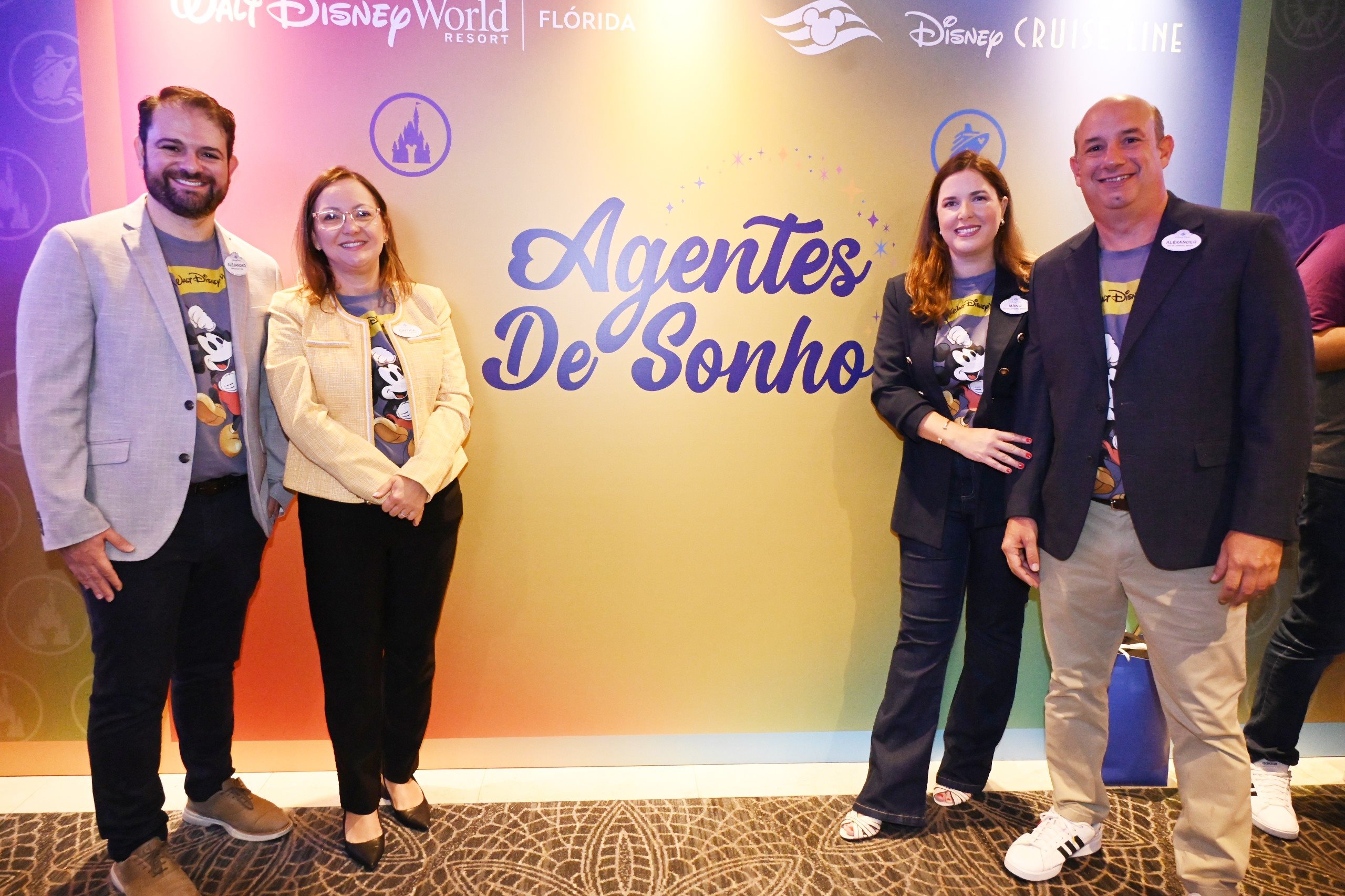 Alejandro Flores, Cinthia Douglas, Manoela Gentil e Alexander Haim, da Disney Destinations