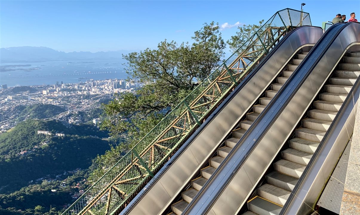 Serão desligadas simultaneamente as quatro escadas rolantes que estão em operação há mais de 20 anos