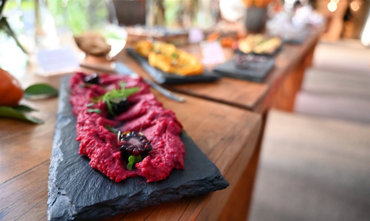 O hotel apresentou o Health Menu, criado pela Essential Nutrition, pelas mãos do chef executivo Danilo Brasil