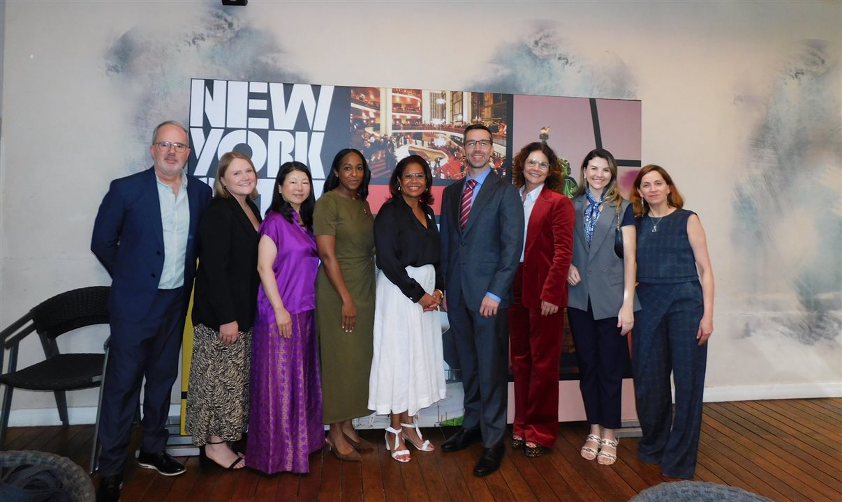 Representantes do Turismo de Nova York e time da Interamerican Network
