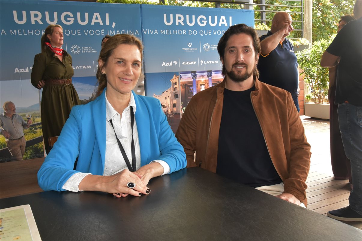 Mariana Planes, da Carmelo Resort, Nicolas Vidal, da Personal Operadora, Lúcia Amestoy, do Cynsa, Juan Lenguas, da Associação Turística do Departamento de Colonia, Ignácio Zubiaga, do Cipriani Resort, e Edwin Shaw, do Solanas Resort