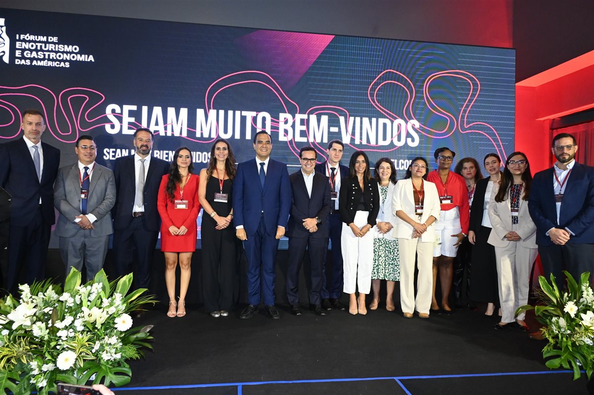 Abertura do Fórum de Enoturismo e Gastronomia contou com autoridades do Brasil e da região da América do Sul