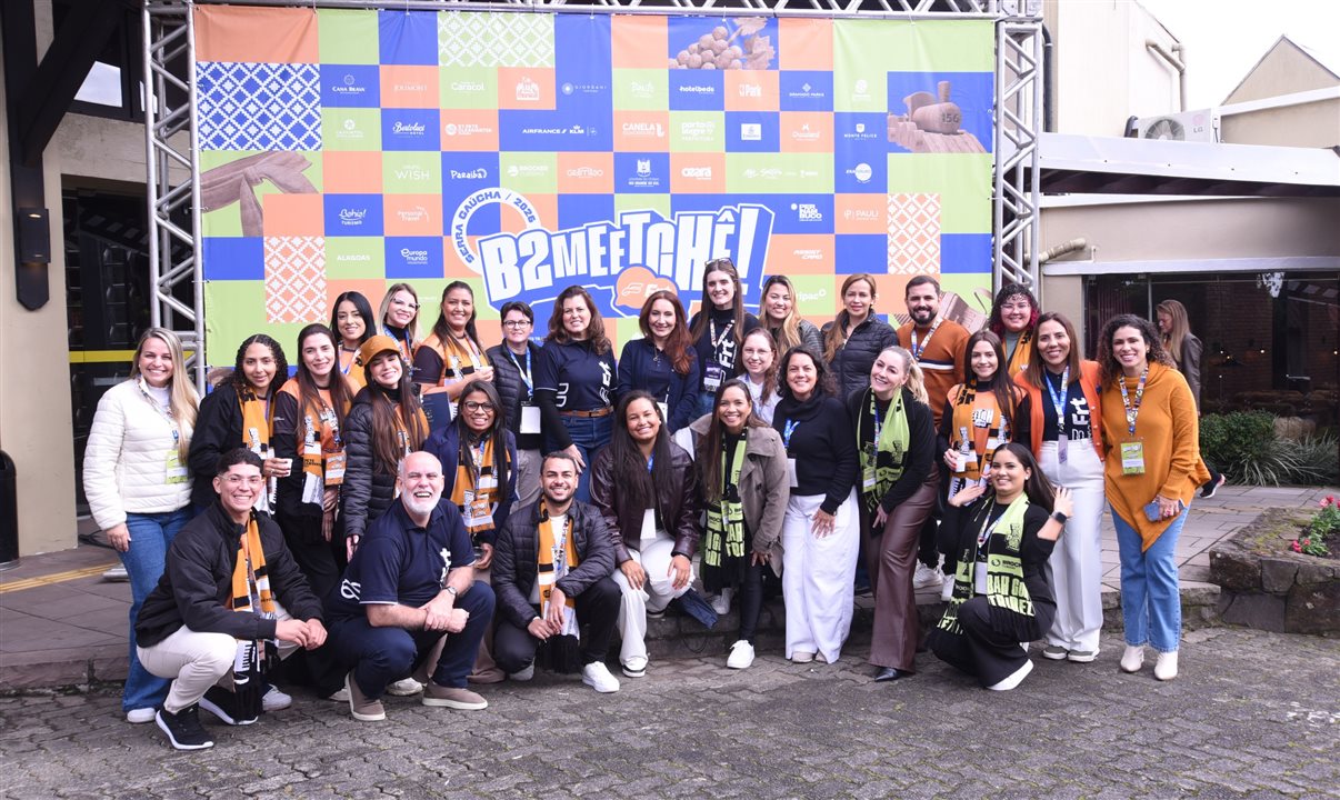 Danielle Meirelles, CEO da Frt, com agentes de viagens participantes do B2Meet