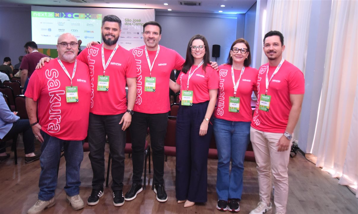 Time Sakura no PANROTAS Next SJK: Edilson Gege, Marcel Mazzonetto, Fernando Lermi, Mariana Carvalho, Milena Florio e Rodrigo Granghelli